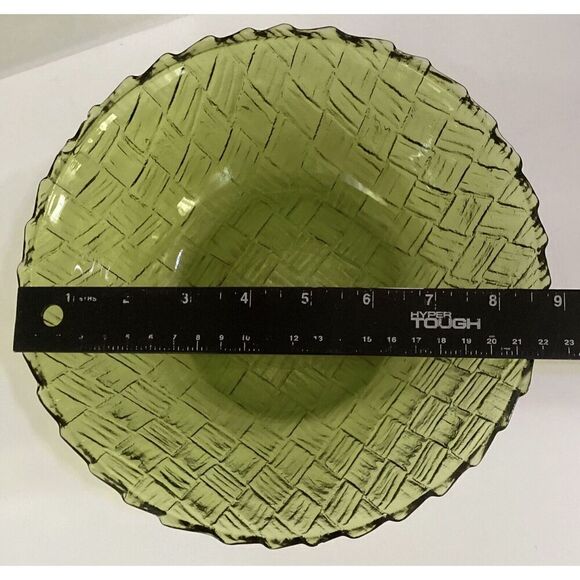 Vintage 50’s Indiana Glass Weavetex Avocado Green Salad Serving Bowl - Picture 2 of 5